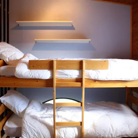 Βίλα Cozy In With Private Garden *