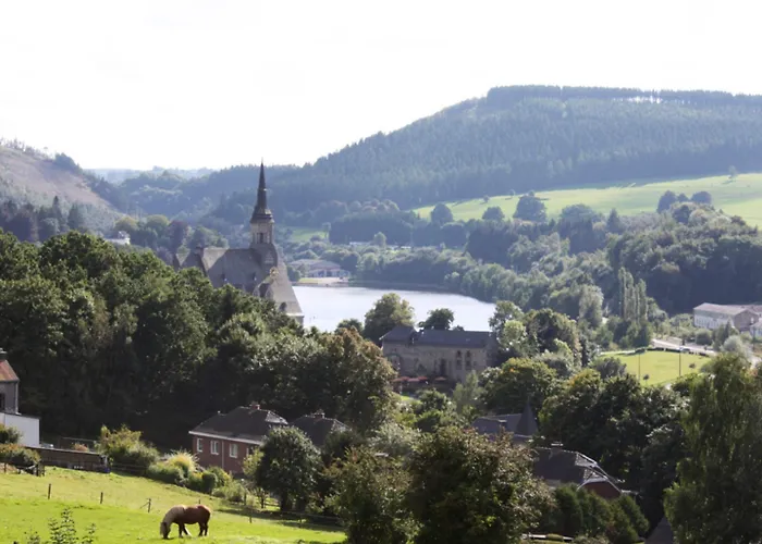 Cozy In With Private Garden Villa